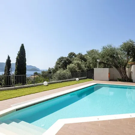 Ionian Sun Апартаменты Палеокастрица